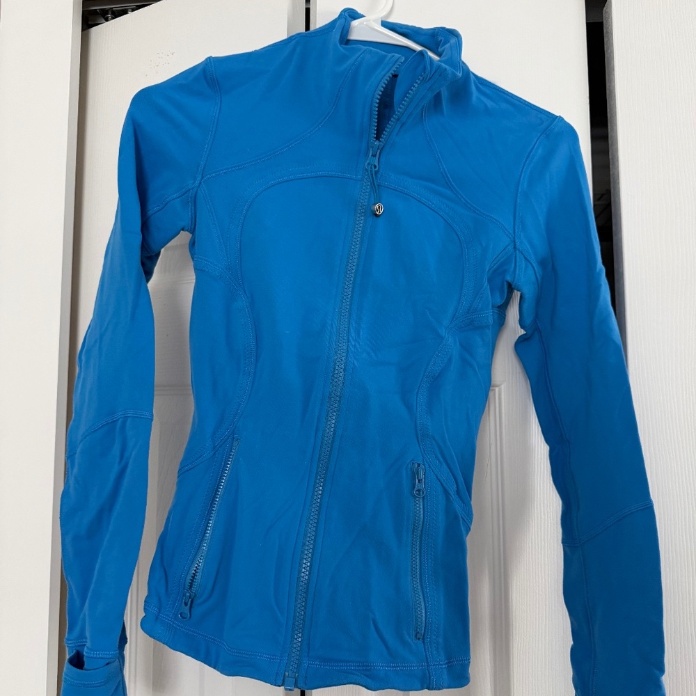 Lululemon blue jacket
